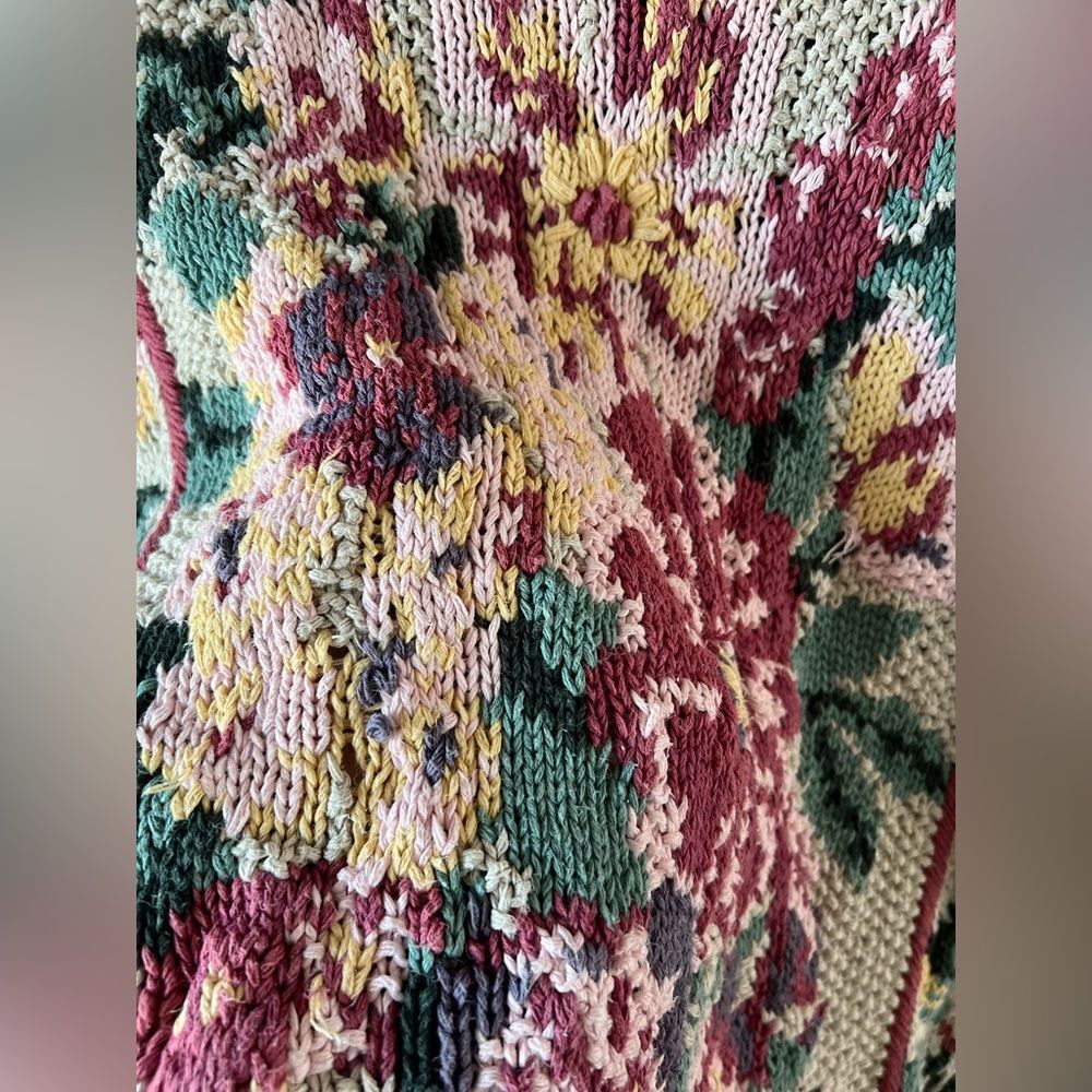 Vintage Hand Knit Floral Sweater by Maurices – Size Small - Picture 5 of 10